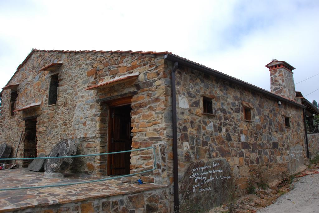 Parque Tematico Vale De Mouro Villa ภายนอก รูปภาพ